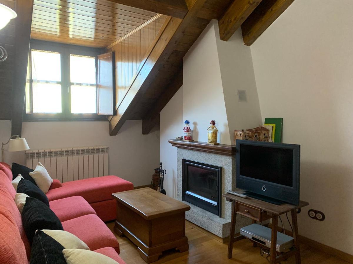 Bpirineos-Cotiella Appartement Benasque Buitenkant foto